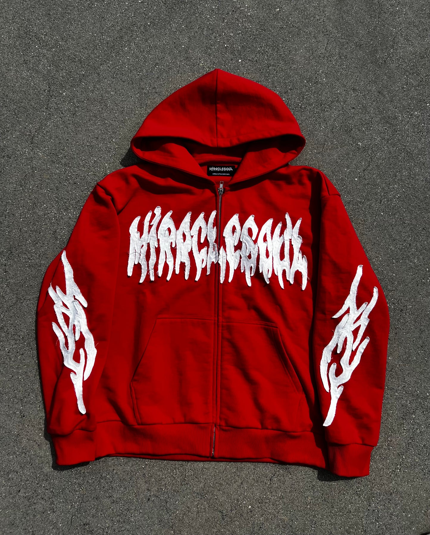 STATEMENT HOODIE